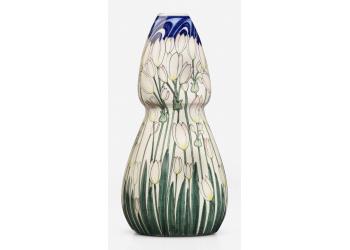 Vaso con tulipani bianchi Vaso con tulipani bianchi